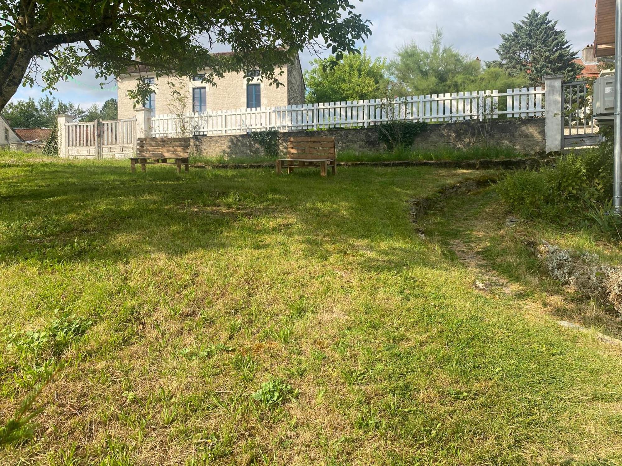 Studio Chez Mongery Landreville Екстериор снимка