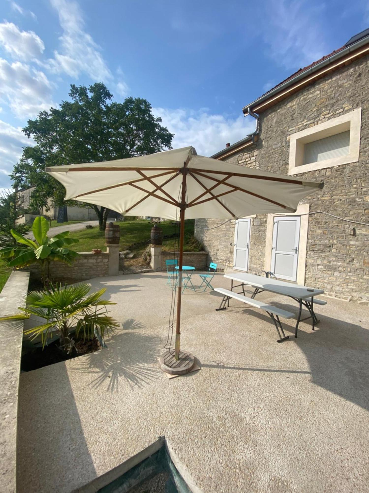 Studio Chez Mongery Landreville Екстериор снимка
